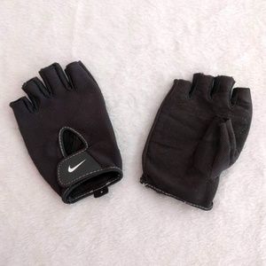 fingerless gloves nike